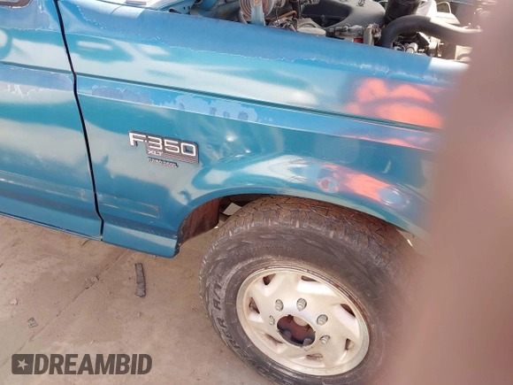 1994 Ford F-350 with VIN 1FTJW35K2REA09247, listed as a IAAI auction lot 42700543 with 157,000 mi miles and . Bid and sale history available at DreamBid. Image 6.