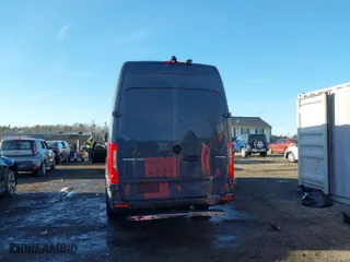2019 Mercedes-Benz Sprinter Cargo Van with VIN WD4PF1CD8KT006959, listed as a IAAI auction lot 41405589 with 127,124 mi miles. Bid and sale history available at carsss.com. Image 16.