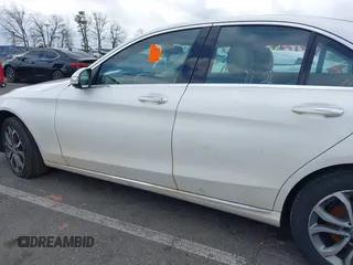 2015 Mercedes-Benz C-Class C 300 Luxury with VIN 55SWF4KB5FU026651, listed as a IAAI auction lot 41892311 with 101,285 mi miles. Bid and sale history available at carsss.com. Image 18.