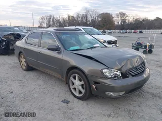 2002 Infiniti I35 Luxury with VIN JNKDA31A32T022128, listed as a IAAI auction lot 41384659 with 169,418 mi miles. Bid and sale history available at carsss.com. Image 1.