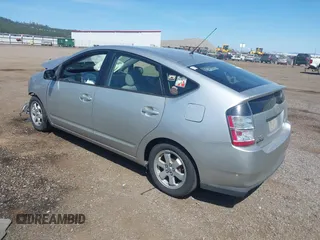 2004 Toyota Prius with VIN JTDKB22UX40071422, listed as a IAAI auction lot 42224668 with 168,422 mi miles and . Bid and sale history available at DreamBid. Image 3.