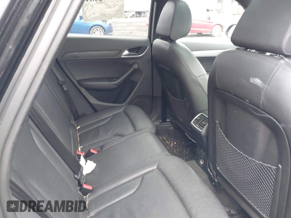 2015 Audi Q3 Premium Plus z VIN WA1EFCFS6FR012425, wystawiony jako IAAI lot #42042484 z przebiegiem 139 012 mil mil oraz . Historia ofert i sprzedaży dostępna na DreamBid. Obrazek 8.