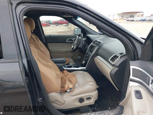 2013 Ford Explorer XLT z VIN 1FM5K7D84DGA11861, wystawiony jako IAAI lot #41548438 z przebiegiem 248 944 mil mil oraz . Historia ofert i sprzedaży dostępna na DreamBid. Obrazek 5.