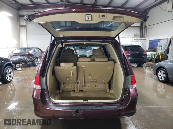 2010 Honda Odyssey EX-L with VIN 5FNRL3H62AB047431, listed as a Copart auction lot 46870685 with 173,468 mi miles and Salvage Title. Bid and sale history available at carsss.com. Image 6.