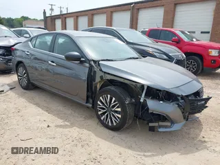 2024 Nissan Altima SV z VIN 1N4BL4DV5RN336438, wystawiony jako IAAI lot #42273934 z przebiegiem 34 925 mil mil oraz . Historia ofert i sprzedaży dostępna na DreamBid. Obrazek 1.