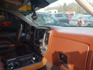 2015 Chevrolet Silverado 1500 High Country with VIN 3GCUKTEC3FG506216, listed as a IAAI auction lot 41672433 with 77,653 mi miles. Bid and sale history available at carsss.com. Image 5.