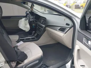 2017 Hyundai Sonata SE with VIN 5NPE24AF5HH531798, listed as a IAAI auction lot 41955060 with 142,985 mi miles and . Bid and sale history available at DreamBid. Image 5.