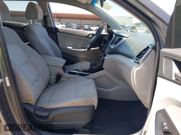 2018 Hyundai Tucson SEL with VIN KM8J33A41JU692662, listed as a IAAI auction lot 41981241 with 134,868 mi miles. Bid and sale history available at carsss.com. Image 5.
