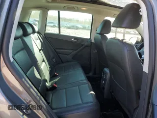 2010 Volkswagen Tiguan SEL with VIN WVGBV7AX2AW530401, listed as a Copart auction lot 45783555 with 138,454 mi miles and Clean Title. Bid and sale history available at DreamBid. Image 11.