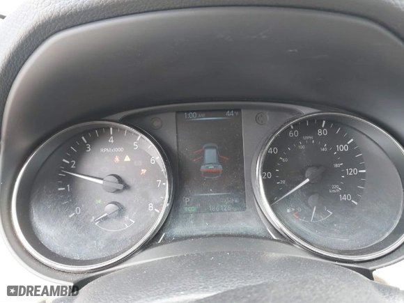 2017 Nissan Rogue S with VIN KNMAT2MT5HP562703, listed as a IAAI auction lot 41732880 with 186,126 mi miles. Bid and sale history available at carsss.com. Image 7.