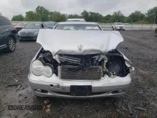 2002 Mercedes-Benz C 230/260/280/320 with VIN WDBRF61J32F269639, listed as a Copart auction lot 57398875 with Not provided miles and Salvage title. Bid and sale history available at DreamBid. Image 5.