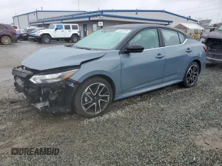 2024 Nissan Sentra SR z VIN 3N1AB8DV6RY312803, wystawiony jako Copart lot #49324725 z przebiegiem 4 896 mil mil oraz Szkoda całkowita • Salvage title. Historia ofert i sprzedaży dostępna na DreamBid. Obrazek 1.