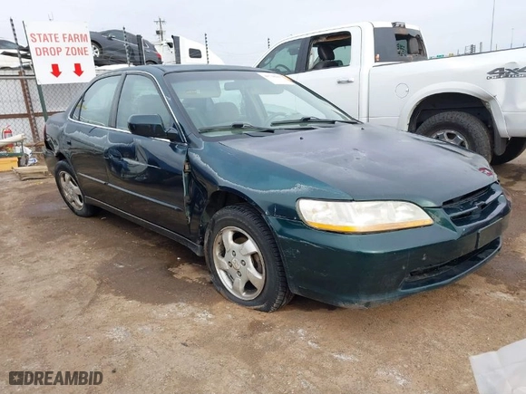 1999 Honda Accord Sdn EX with VIN 1HGCG5650XA126888, listed as a IAAI auction lot 41738263 with 239083 miles. Bid and sale history available at carsss.com. Image 1.