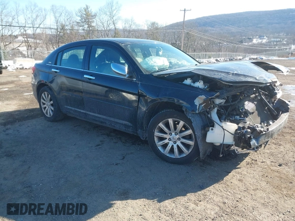 2013 Chrysler 200 Limited with VIN 1C3CCBCB9DN568029, listed as a IAAI auction lot 41412648 with 86,931 mi miles. Bid and sale history available at carsss.com. Image 1.