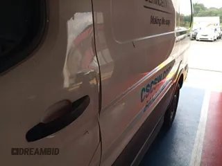 2016 Ford Transit Cargo с VIN 1FTYE1YM1GKB15531, выставлен на аукционе IAAI как лот 42786358 с пробегом 145 600 миль миль и . История ставок и продаж доступна на DreamBid. Изображение 23.
