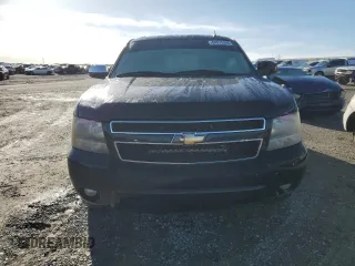 2009 Chevrolet Suburban 2LT z VIN 1GNFC26069R297182, wystawiony jako Copart lot #84915294 z przebiegiem 221 946 mil mil oraz Szkoda całkowita • Salvage title. Historia ofert i sprzedaży dostępna na DreamBid. Obrazek 5.