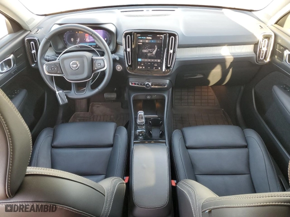 2024 Volvo XC40 Plus Bright Theme with VIN YV4L12UE4R2293380, listed as a Copart auction lot 87645985 with 12,288 mi miles and Salvage Title. Bid and sale history available at carsss.com. Image 8.