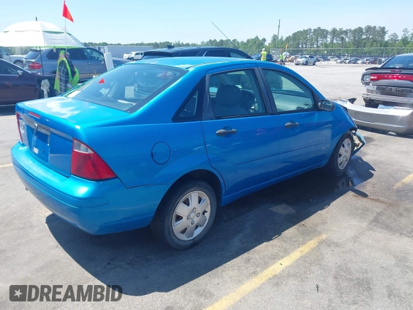 2007 Ford Focus S with VIN 1FAFP34N57W150972, listed as a IAAI auction lot 42135339 with 130,098 mi miles and . Bid and sale history available at carsss.com. Image 4.