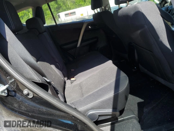 2018 Toyota RAV4 XLE with VIN 2T3WFREVXJW471443, listed as a Copart auction lot 54890655 with 131,677 mi miles and Salvage title. Bid and sale history available at DreamBid. Image 11.