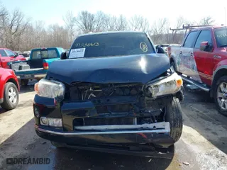 2011 Toyota 4Runner Trail with VIN JTEBU5JR7B5055067, listed as a IAAI auction lot 41538613 with 222,933 mi miles. Bid and sale history available at carsss.com. Image 12.