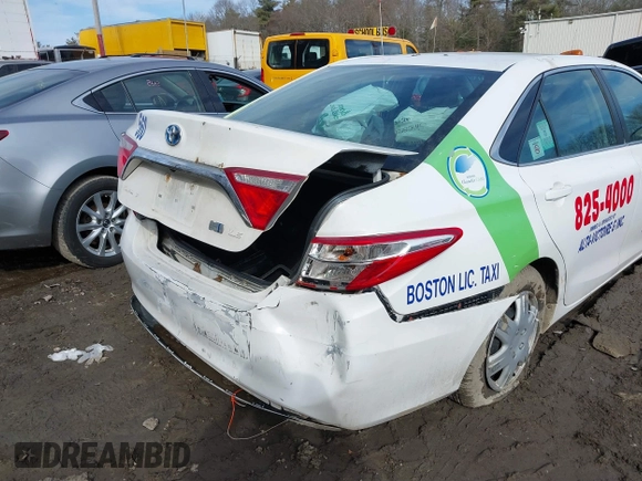 2017 Toyota Camry Hybrid LE with VIN 4T1BD1FK3HU206313, listed as a IAAI auction lot 41479110 with 416,578 mi miles. Bid and sale history available at carsss.com. Image 6.