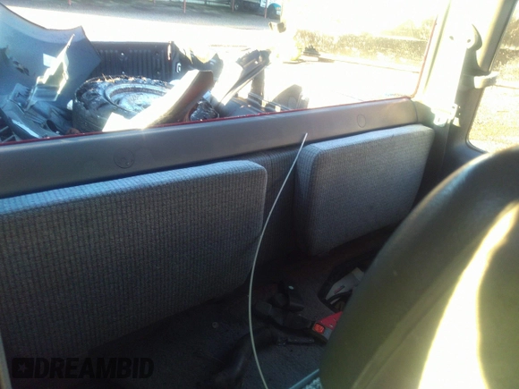 1991 Toyota Pickup DLX with VIN JT4RN93PXM5041363, listed as a IAAI auction lot 41154807 with 189,972 mi miles and . Bid and sale history available at DreamBid. Image 8.