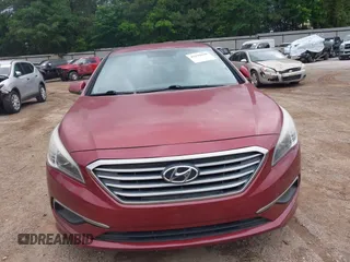 2016 Hyundai Sonata SE with VIN 5NPE24AFXGH424650, listed as a IAAI auction lot 42192639 with 126,632 mi miles and . Bid and sale history available at carsss.com. Image 6.