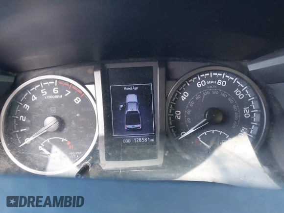 2020 Toyota Tacoma SR5 z VIN 5TFCZ5AN9LX216032, wystawiony jako IAAI lot #41448197 z przebiegiem 128 581 mil mil oraz . Historia ofert i sprzedaży dostępna na DreamBid. Obrazek 7.