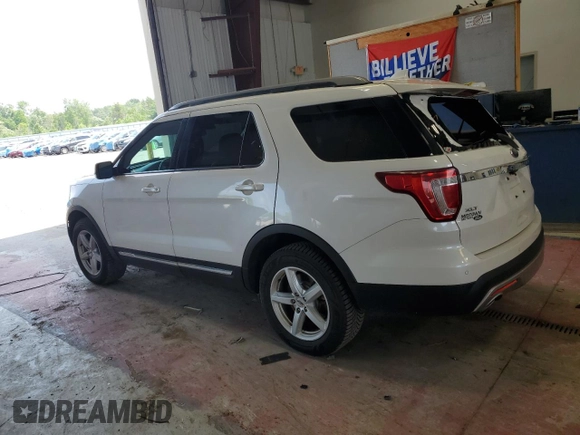 2017 Ford Explorer XLT z VIN 1FM5K8D89HGD10533, wystawiony jako Copart lot #63228615 z przebiegiem 134 917 mil mil oraz Szkoda całkowita • Salvage title. Historia ofert i sprzedaży dostępna na DreamBid. Obrazek 2.