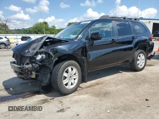 2011 Mitsubishi Endeavor LS with VIN 4A4JN2AS2BE025871, listed as a Copart auction lot 60868064 with 196,440 mi miles and Salvage Title. Bid and sale history available at carsss.com. Image 1.
