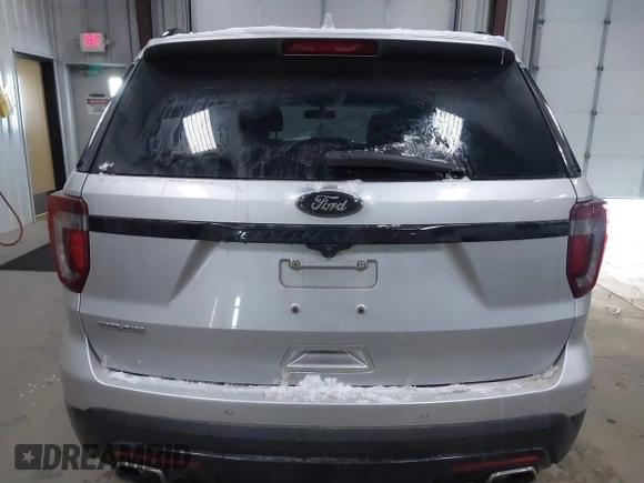 2017 Ford Explorer Sport z VIN 1FM5K8GT6HGA99307, wystawiony jako IAAI lot #41531536 z przebiegiem 128 911 mil mil oraz . Historia ofert i sprzedaży dostępna na DreamBid. Obrazek 16.