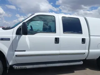 2000 Ford F-250 XL with VIN 1FTNW21F1YEB77397, listed as a IAAI auction lot 41934134 with 344,782 mi miles and . Bid and sale history available at DreamBid. Image 14.