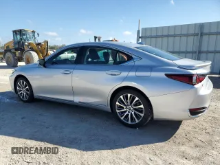 2021 Lexus ES with VIN 58ADA1C16MU006042, listed as a Copart auction lot 42586155 with 9,317 mi miles and Non Repairable. Bid and sale history available at carsss.com. Image 2.
