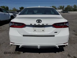 2023 Toyota Camry SE z VIN 4T1G11AK5PU822423, wystawiony jako Copart lot #57509345 z przebiegiem 43 592 mil mil oraz Szkoda całkowita • Salvage title. Historia ofert i sprzedaży dostępna na DreamBid. Obrazek 6.