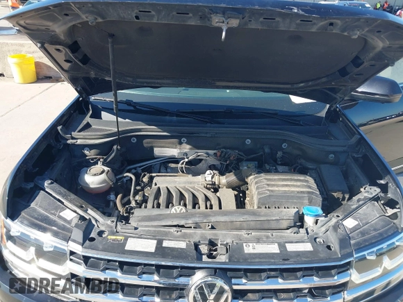 2018 Volkswagen Atlas SEL Premium with VIN 1V2NR2CA3JC542820, listed as a IAAI auction lot 41771245 with 68,462 mi miles and . Bid and sale history available at DreamBid. Image 10.