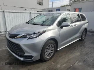 2023 Toyota Sienna LE with VIN 5TDKRKEC4PS168888, listed as a Copart auction lot 46527065 with 34,428 mi miles and Clean Title. Bid and sale history available at carsss.com. Image 1.