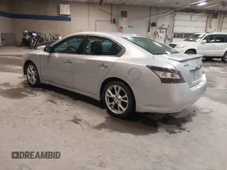 2014 Nissan Maxima SV z VIN 1N4AA5AP8EC498468, wystawiony jako IAAI lot #42344525 z przebiegiem 149 178 mil mil oraz . Historia ofert i sprzedaży dostępna na DreamBid. Obrazek 3.