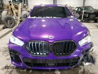 2022 BMW X6 M50i z VIN 5UXCY8C07N9K85135, wystawiony jako Copart lot #45385725 z przebiegiem 57 106 mil mil oraz Szkoda całkowita • Salvage title. Historia ofert i sprzedaży dostępna na DreamBid. Obrazek 5.