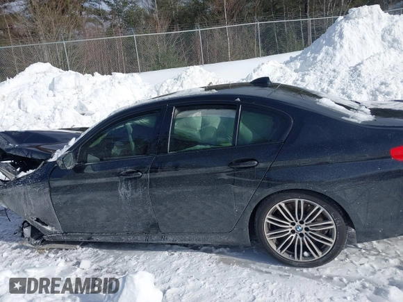 2020 BMW 5 Series M550i xDrive with VIN WBAJS7C00LCD91804, listed as a IAAI auction lot 41590368 with Not provided miles and . Bid and sale history available at DreamBid. Image 14.