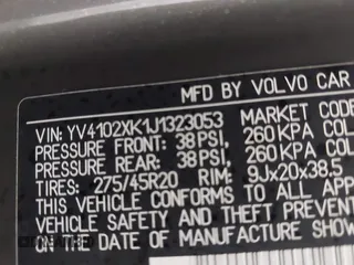 2018 Volvo XC90 Momentum with VIN YV4102XK1J1323053, listed as a IAAI auction lot 41145820 with 117,538 mi miles and . Bid and sale history available at DreamBid. Image 9.