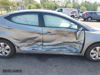 2016 Hyundai Elantra SE with VIN KMHDH4AE6GU482208, listed as a IAAI auction lot 41941480 with 47,255 mi miles. Bid and sale history available at carsss.com. Image 6.