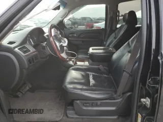 2011 Cadillac Escalade Premium z VIN 1GYS4CEF9BR207863, wystawiony jako Copart lot #45112675 z przebiegiem 163 211 mil mil oraz Szkody całkowita. Historia ofert i sprzedaży dostępna na DreamBid. Obrazek 7.