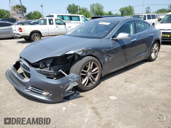 2013 Tesla Model S with VIN 5YJSA1AG9DFP04910, listed as a Copart auction lot 60827335 with 97,022 mi miles and Salvage title. Bid and sale history available at DreamBid. Image 1.