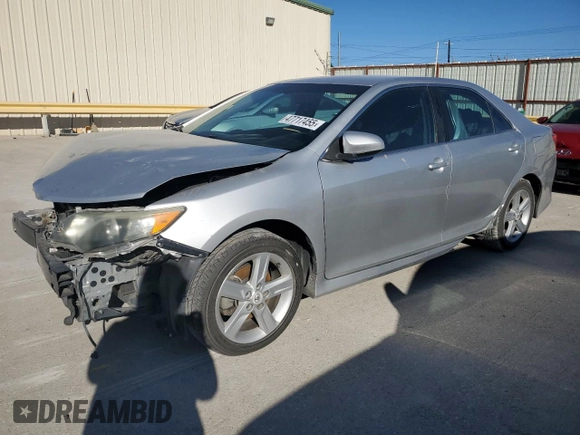 2013 Toyota Camry L with VIN 4T1BF1FK4DU652331, listed as a Copart auction lot 47717455 with 200,691 mi miles and Salvage Title. Bid and sale history available at carsss.com. Image 1.