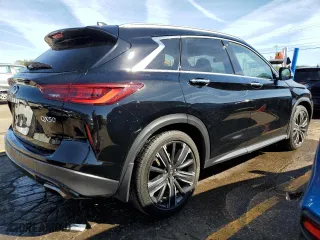 2022 Infiniti QX50 LUXE with VIN 3PCAJ5BB0NF113033, listed as a Copart auction lot 71953474 with 25,233 mi miles and Salvage Title. Bid and sale history available at carsss.com. Image 3.