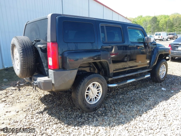 2007 Hummer H3 SUV with VIN 5GTDN13E678121846, listed as a IAAI auction lot 42001601 with 179,088 mi miles. Bid and sale history available at carsss.com. Image 4.