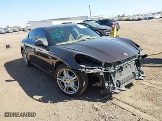 2011 Porsche Panamera with VIN WP0AA2A78BL011273, listed as a IAAI auction lot 41483861 with 98,970 mi miles. Bid and sale history available at carsss.com. Image 1.