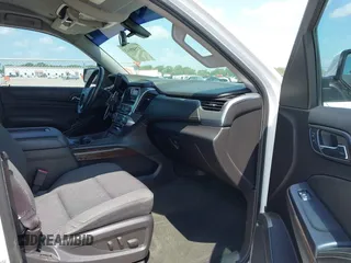 2015 Chevrolet Tahoe LS z VIN 1GNSCAKC6FR239156, wystawiony jako IAAI lot #42545513 z przebiegiem 117 863 mil mil oraz . Historia ofert i sprzedaży dostępna na DreamBid. Obrazek 5.