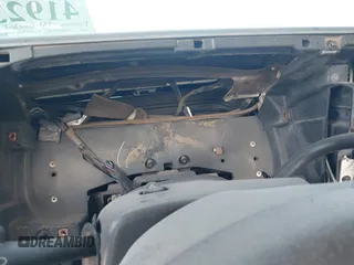 2005 Chevrolet Silverado 1500 Z71 z VIN 1GCEK19B35Z150360, wystawiony jako IAAI lot #41923111 z przebiegiem Nie podano mil oraz . Historia ofert i sprzedaży dostępna na DreamBid. Obrazek 7.