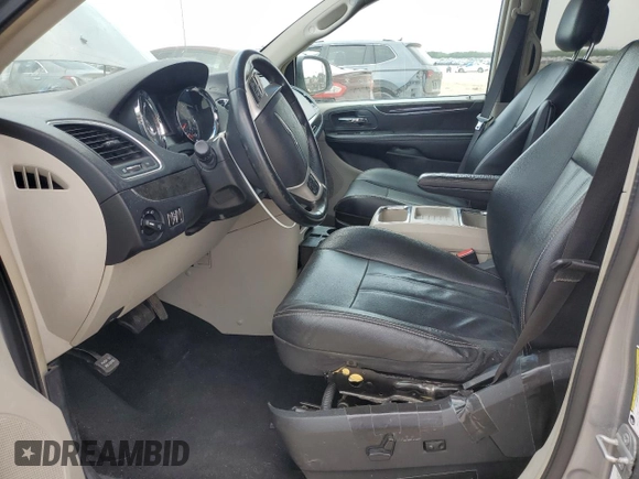 2014 Chrysler Town & Country Touring with VIN 2C4RC1BGXER293739, listed as a Copart auction lot 55531885 with 209,867 mi miles and Clean Title. Bid and sale history available at carsss.com. Image 7.
